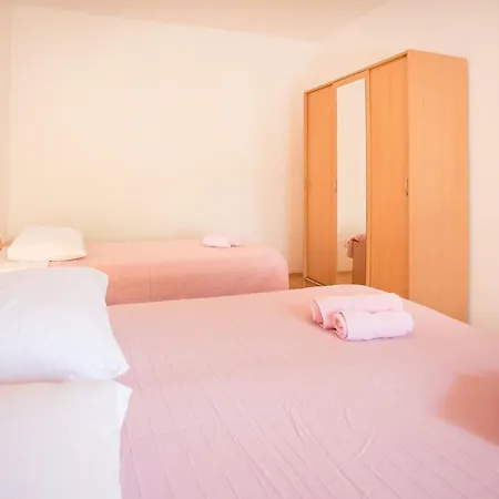 Prekalj Lidija Pensionat 3*